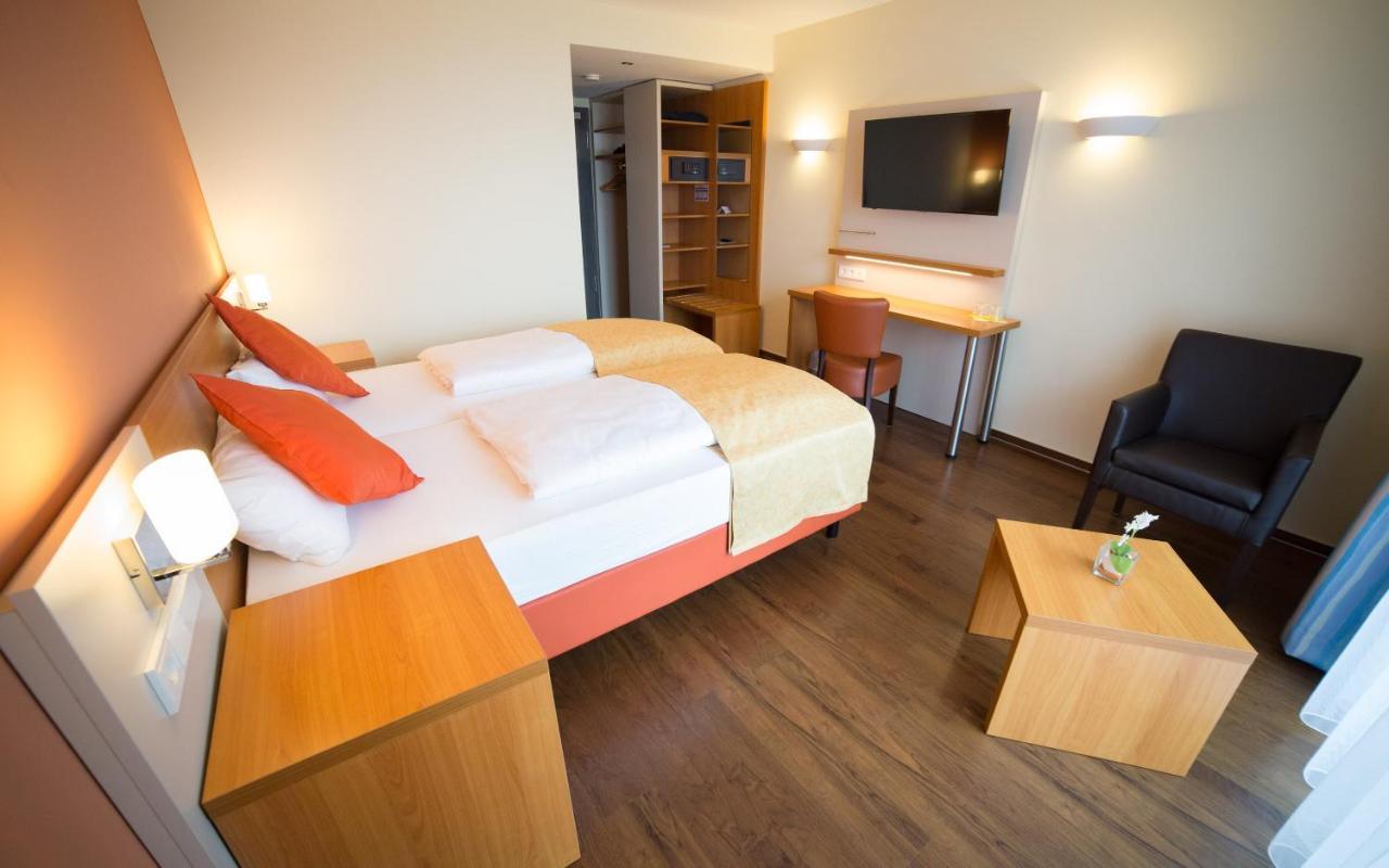 Berghotel Tambach Ngoại thất bức ảnh