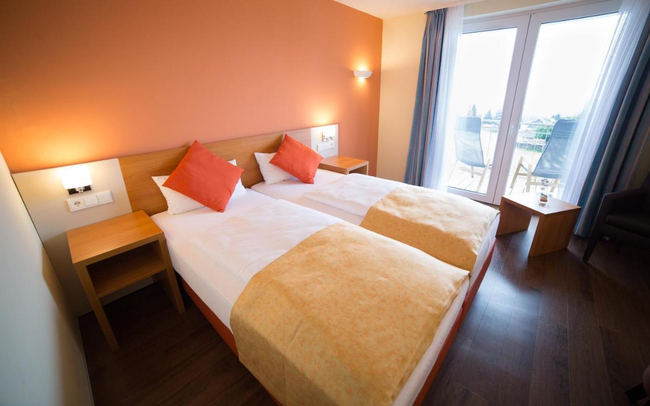 Berghotel Tambach Ngoại thất bức ảnh